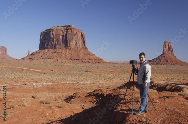 Fototapeta Cameraman in Monument Valley