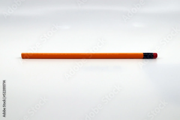 Obraz 노란색 몸통을 가진 연필