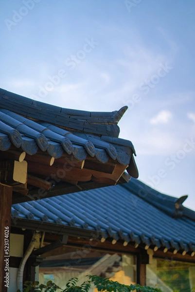 Obraz 한국 전통 한옥 카페 지붕