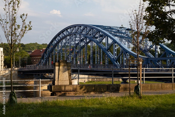 Obraz Jozef Pilsudski bridge Kraków (Most Marszałka Józefa Piłsudskiego, Second Bridge, Józef Piłsudski) on Vistula River (Wisła) in Krakow, Poland.
