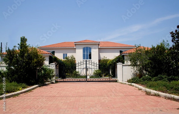 Obraz luxury gated mansion