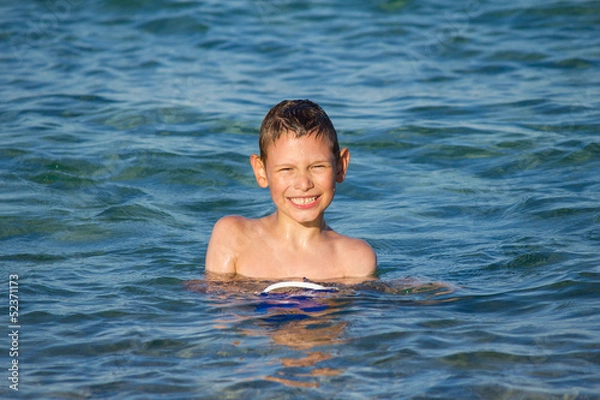 Obraz Boy enjoing in sea water