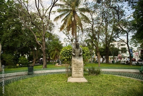 Obraz statue in the cemetery