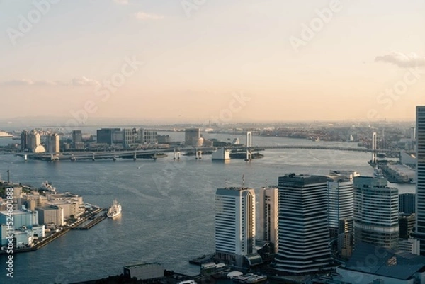 Obraz 東京 東京湾 フジテレビ 高層ビル 夕日