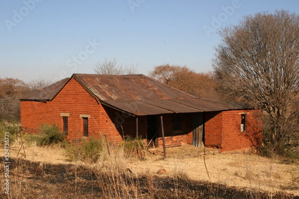 Fototapeta A photo of abandoned houses, churches, monasteries, ruins, walls of clay, raw brick. The story of housing development in our country naturally goes hand in hand with different periods in our history. 
