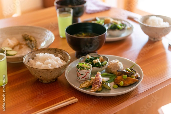 Fototapeta ごはんと味噌汁とおかず　和食