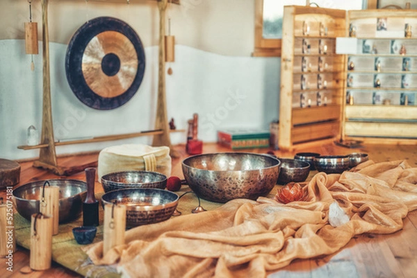Obraz beautiful tibetan bowl and gong , ceremonial space.