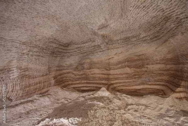 Fototapeta Sylvinite mine interior with beautiful patterns on the wall.