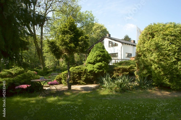 Obraz Eigenheim mit Garten