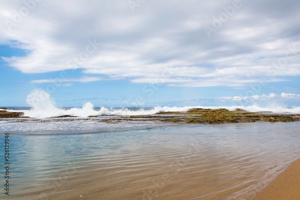 Obraz Waves crashing on the beach