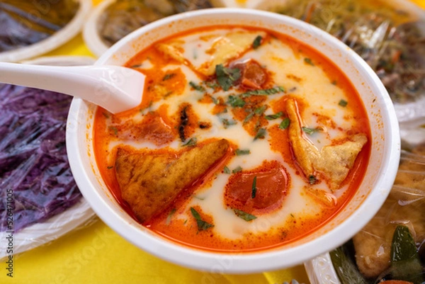 Obraz Bun Rieu Cua, Crab paste vermicelli soup with minced shrimp, tofu, tomato, shrimp paste, Vietnamese food