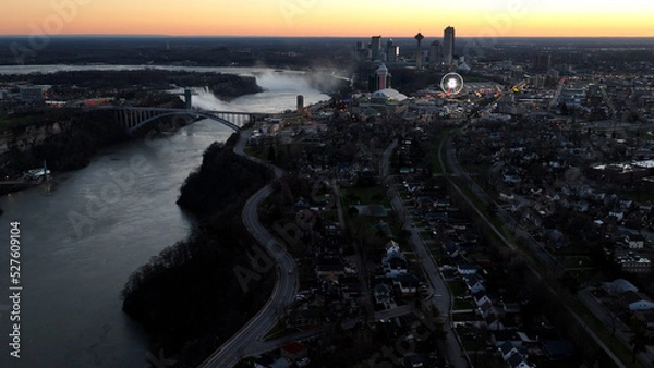Fototapeta Niagara Falls at dusk