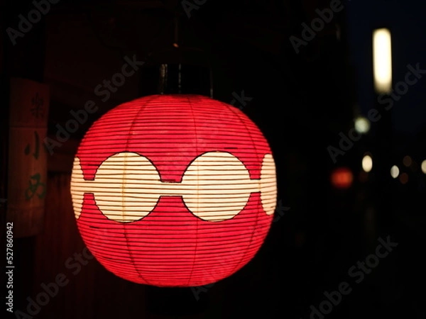 Fototapeta Red lantern in the Geisha district of Gion in Kyoto at night