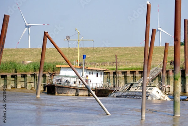 Fototapeta gestrandet und untergangen - ein Schiffsfriedhof