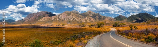 Fototapeta mountain road