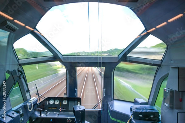 Obraz 近鉄特急しまかぜの前面展望