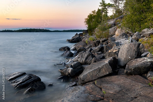 Fototapeta Shoreline of an island among the 30,000 island archipelago on the eastern side of the Georgian Bay in Ontario, Canada.