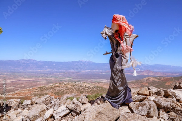 Obraz The scarecrow on the mountain