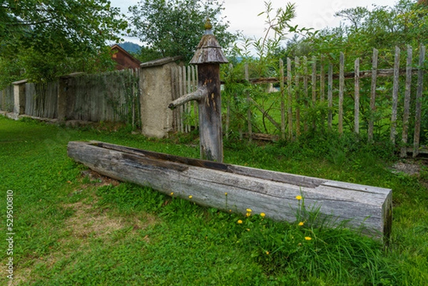 Obraz hölzerner Brunnen in Lieding, Kärnten