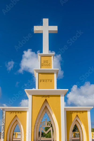 Fototapeta Seru Largu Kristu Ayera Awe Semper Yellow and White Cross