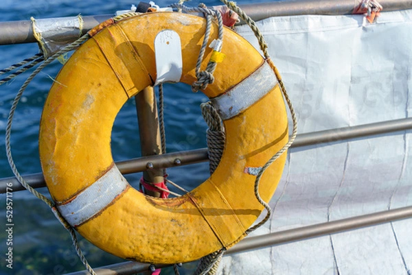 Fototapeta 黄色い浮き輪