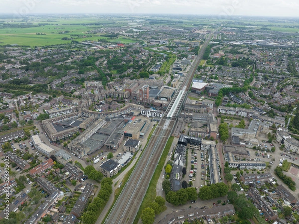 Fototapeta Houten is a city and municipality in the Dutch province of Utrecht. Located southeast of the city of Utrecht between the highways A12 , A27 and the river Lek. Central station and urban city center
