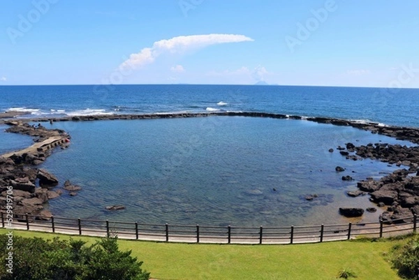 Obraz 番所鼻自然公園　ドラゴンホール