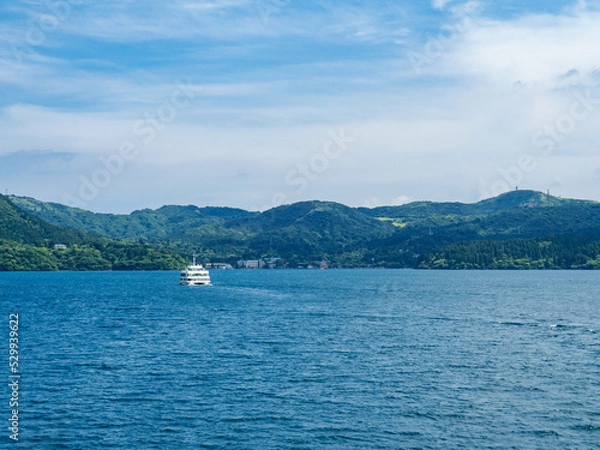 Obraz 日本の観光地、箱根の芦ノ湖の風景