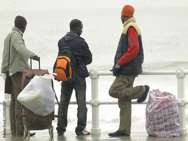 Obraz Jovenes mirando el mar