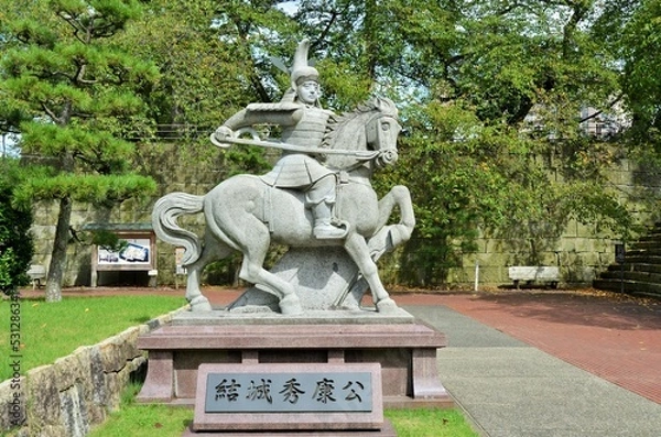 Fototapeta 福井城跡 結城秀康像