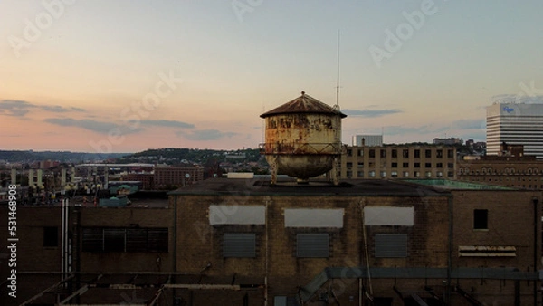 Fototapeta Cincinnati rooftop water tower 