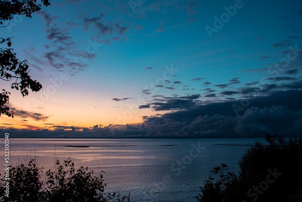 Fototapeta Paysage près de l'eau
