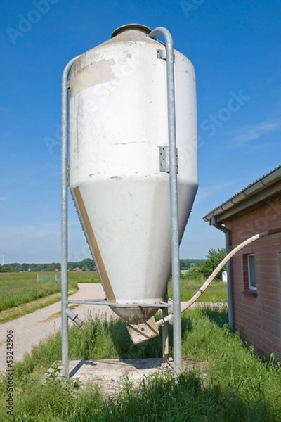 Obraz Silo mit Hausanschluß