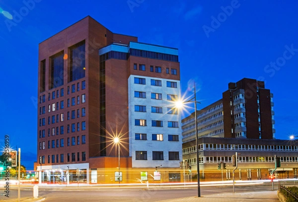 Fototapeta 'Jury's Inn' modern Hotel along Fleming Way in the downtown of Swindon, Wilts