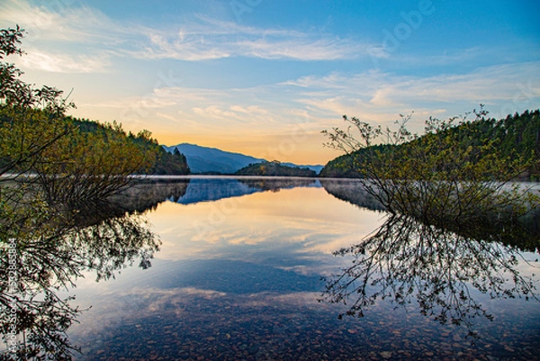 Obraz sunset over the lake