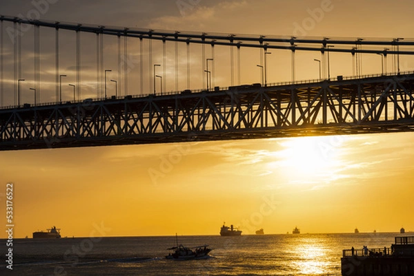 Obraz 夕日と明石海峡大橋