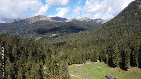 Obraz Val Brenta. In questa meravigliosa e piccola valle si ode il richiamo della Natura 