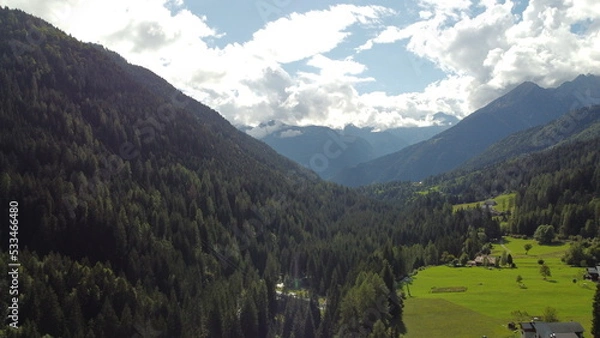 Obraz Val Brenta. In questa meravigliosa e piccola valle si ode il richiamo della Natura 