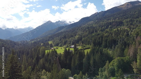 Obraz Val Brenta. In questa meravigliosa e piccola valle si ode il richiamo della Natura 