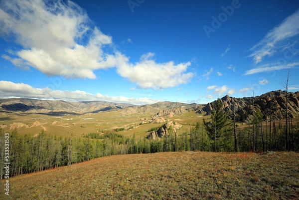 Fototapeta 몽골의 유명한 관광 명소인 열트산의 아름다운 풍경이다