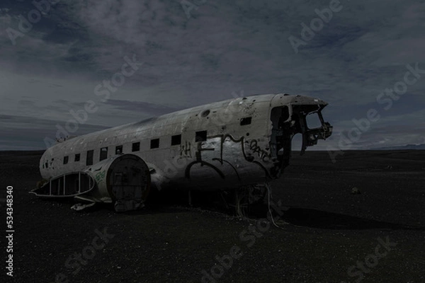 Fototapeta old abandoned plane