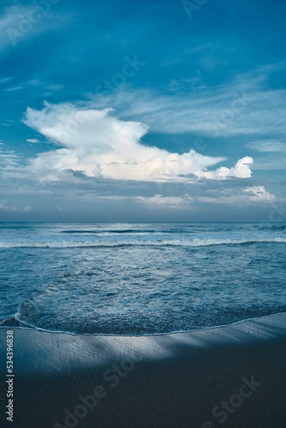 Obraz beautiful beach and cloudy blue sky