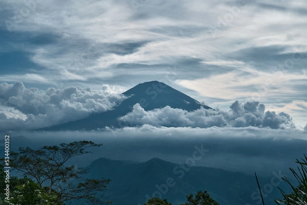 Obraz clouds covering a volcano in bali