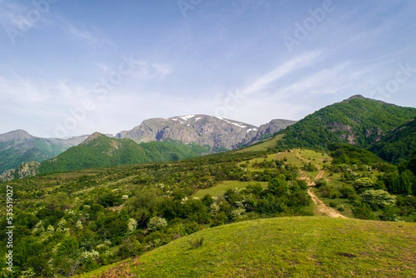 Obraz Path to Raiskoto praskalo waterfall and Botev peak in Balkan mountain, Bulgaria
