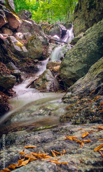 Obraz Path to Raiskoto praskalo waterfall and Botev peak in Balkan mountain, Bulgaria