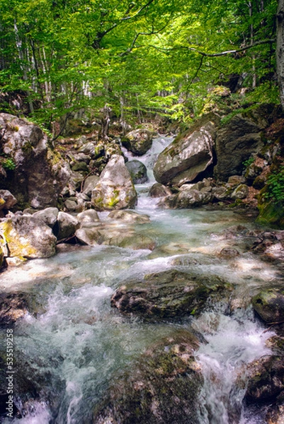 Obraz Path to Raiskoto praskalo waterfall and Botev peak in Balkan mountain, Bulgaria