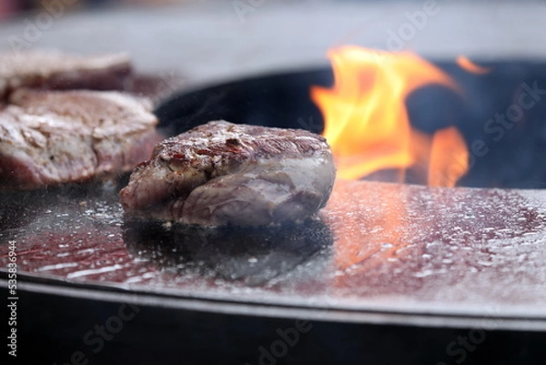 Obraz Steak while barbecued