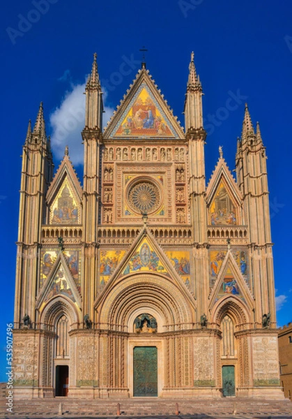 Fototapeta The Cathedral of Orvieto (Italian: Duomo di Orvieto; Cathedral of Santa Maria Assunta) is a large 14th-century Catholic cathedral - Orvieto in Umbria, central Italy