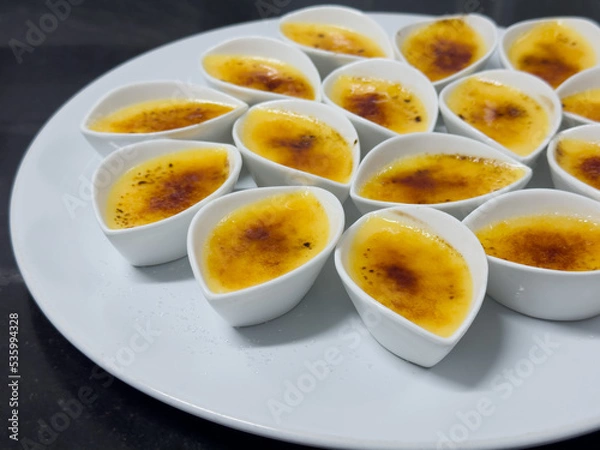 Obraz creme brulee dessert