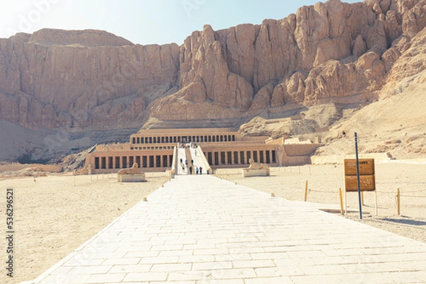 Obraz The ancient Egyptian civilization is one of the oldest in history, dating back to around 3100 BC. For over two millennia, Egypt was ruled by a succession of powerful dynasties